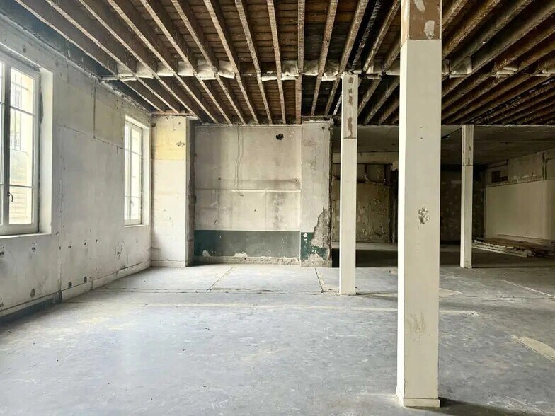 Bureau dans Lyon à vendre - Photo de l’immeuble – Image 3 sur 10