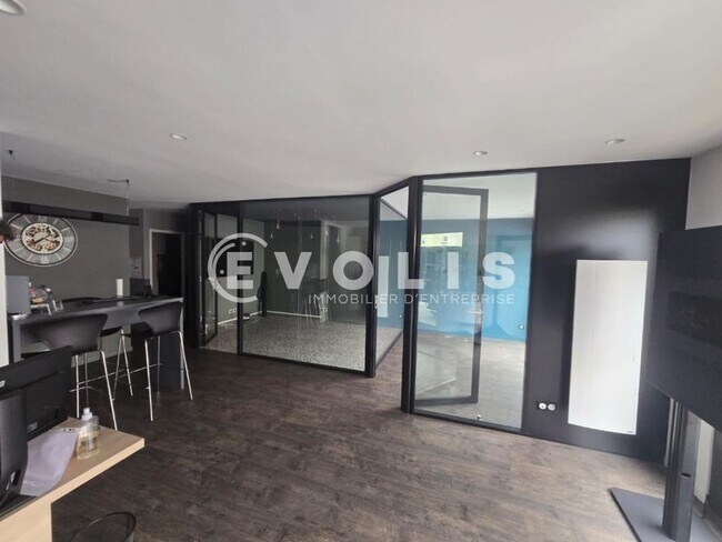 Plus de détails pour Local commercial à vendre