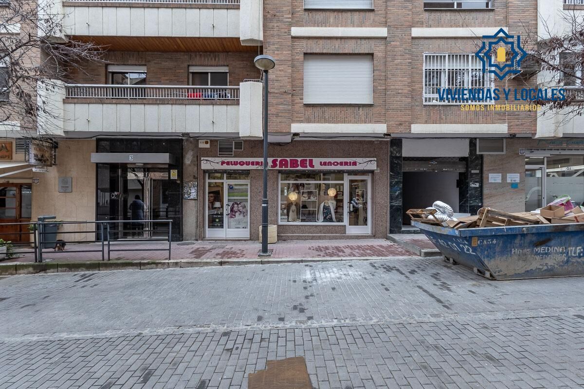Local commercial dans Granada, Granada à vendre Photo de l’immeuble– Image 1 sur 16