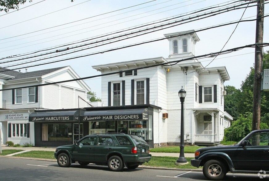 144 Broad St, Milford, CT à vendre - Photo de l’immeuble – Image 2 sur 2