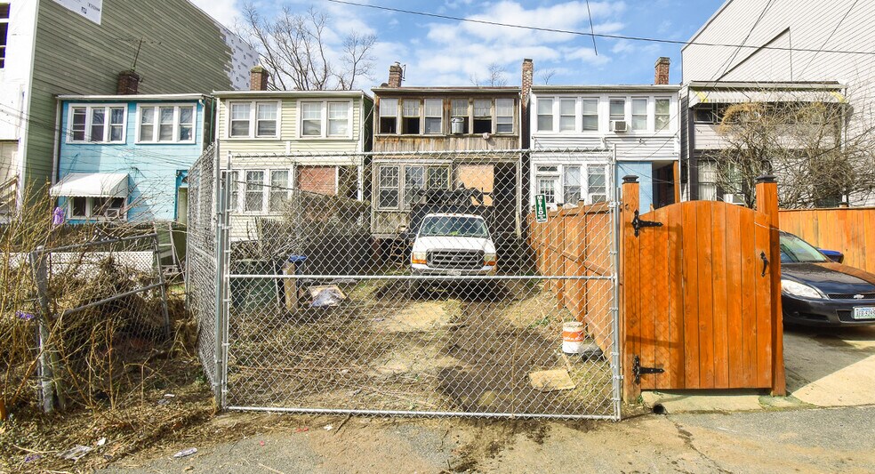 7115 Georgia Ave NW, Washington, DC à vendre - Photo de l’immeuble – Image 2 sur 3
