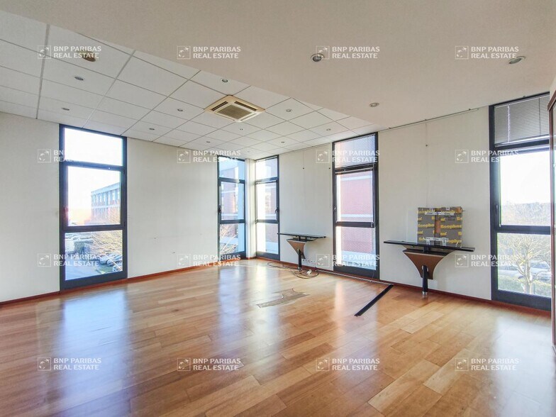 Services hôteliers dans Rennes à vendre - Photo intérieure – Image 2 sur 8