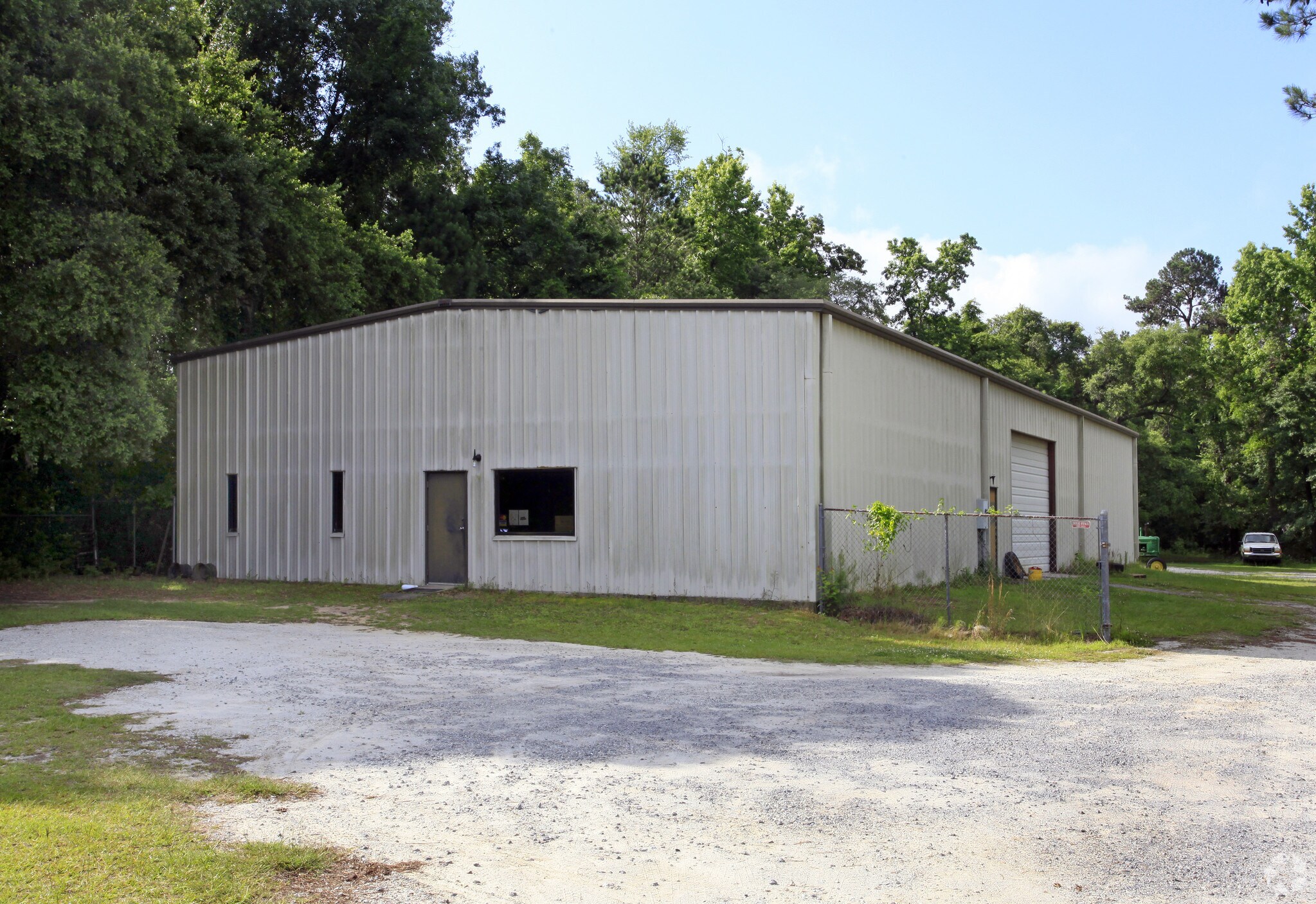 4465 Savannah Hwy, Ravenel, SC à louer Photo principale– Image 1 sur 4