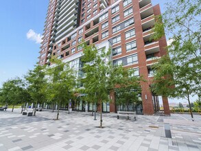 420 Harwood Ave, Ajax, ON à louer Photo de l’immeuble– Image 1 sur 9