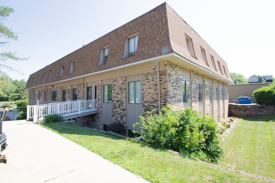 3030 S 9th St, Kalamazoo, MI à louer - Photo de l’immeuble – Image 3 sur 12