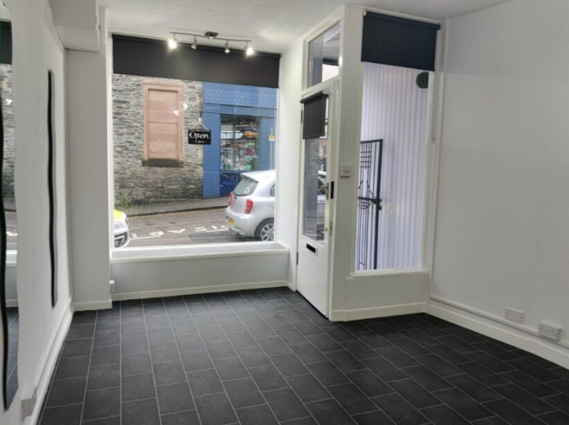36A-36b Church St, Dunoon, AGB PA23 8BG - Lot 36a - - Photo intérieure - Image 2 of 4