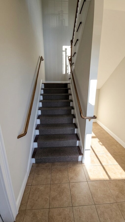 110 Samaritan Dr, Cumming, GA 30040 - Lot 210 -  - Photo intérieure - Image 1 of 12