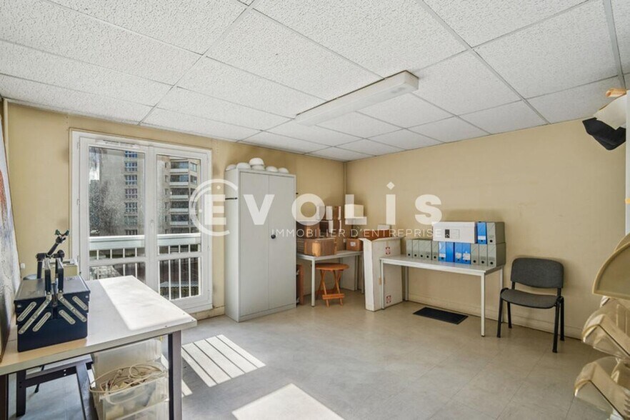 Bureau dans Noisy-le-Grand à vendre - Photo intérieure – Image 2 sur 10