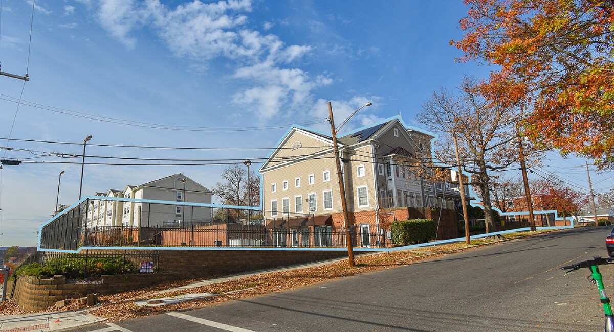 4301 9th St SE, Washington, DC à vendre Photo principale– Image 1 sur 10