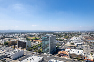 8155 Van Nuys Blvd, Van Nuys, CA - VUE AÉRIENNE  vue de carte - Image1