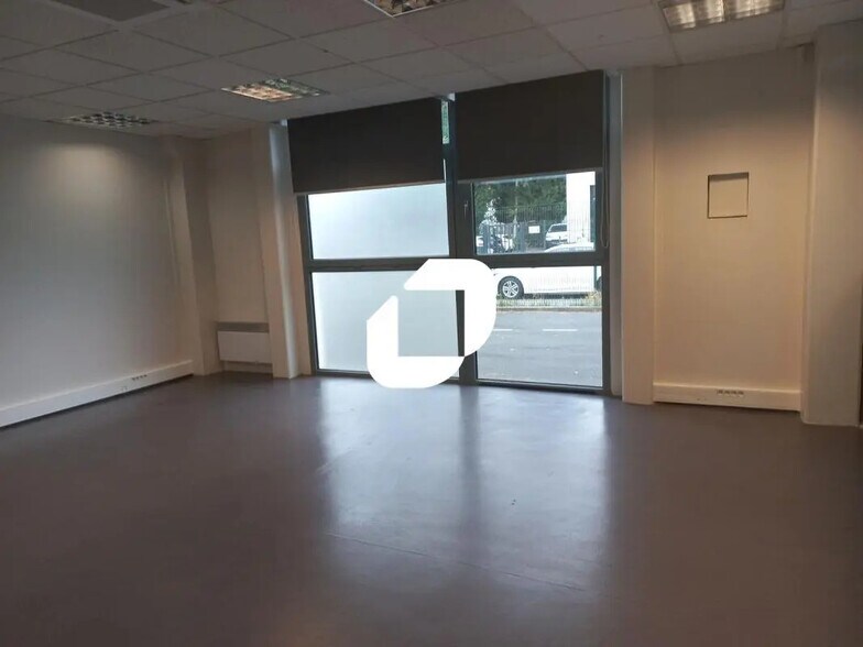 Bureau dans Marcq-en-Baroeul à louer - Photo de l’immeuble – Image 3 sur 6