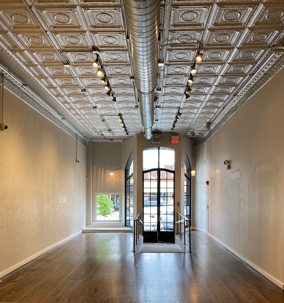 42 S Washington St, Hinsdale, IL à louer Photo intérieure– Image 1 sur 4
