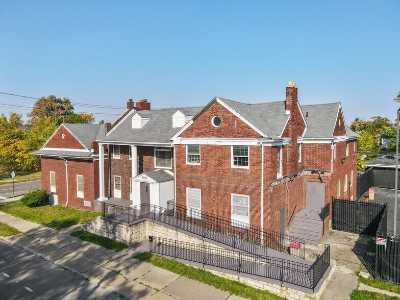 2670 Chalmers St, Detroit, MI à vendre - Photo de l’immeuble – Image 3 sur 20