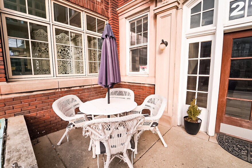2101 N Pennsylvania St, Indianapolis, IN à vendre - Photo de l’immeuble – Image 2 sur 32