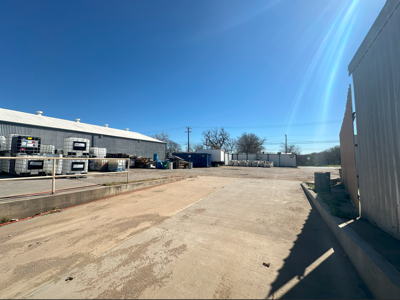 2355 Decatur Ave, Fort Worth, TX à vendre - Photo de l’immeuble – Image 1 sur 5