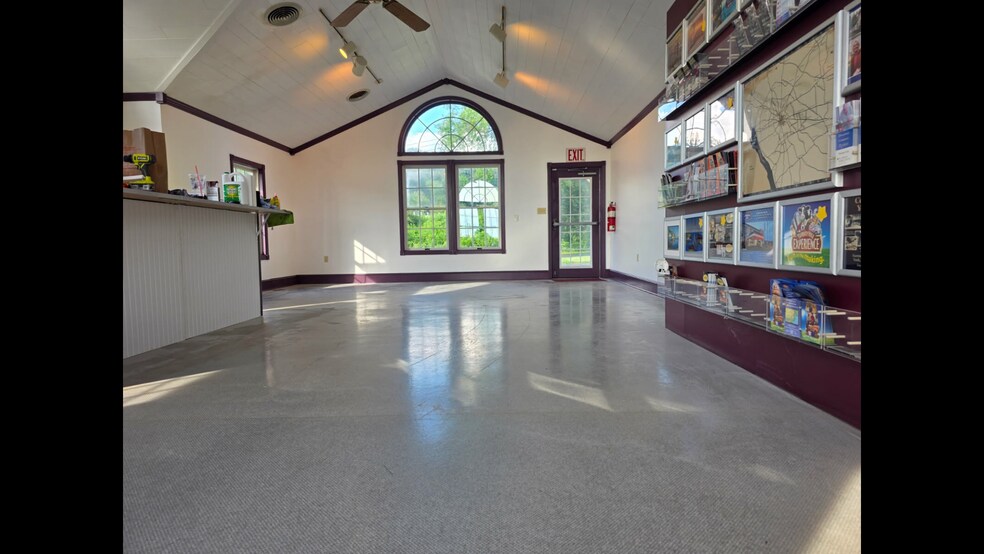 445 Linden St, Columbia, PA à louer - Photo de l’immeuble – Image 2 sur 9
