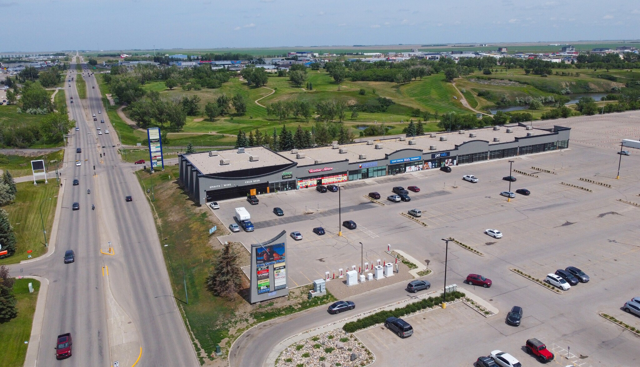 1251 Main St N, Moose Jaw, SK à louer Aérien– Image 1 sur 5