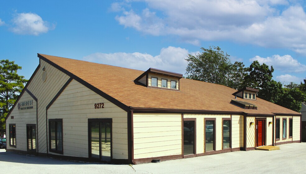 9270-9272 Olive Blvd, Olivette, MO à louer - Photo de l’immeuble – Image 2 sur 4