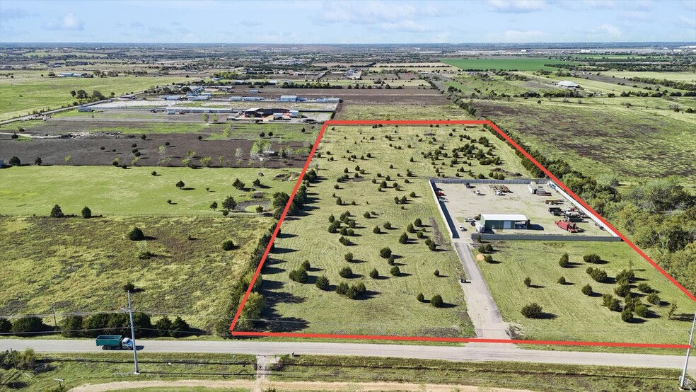 1301 vetch rd, Ferris, TX à vendre - Photo de l’immeuble – Image 2 sur 25