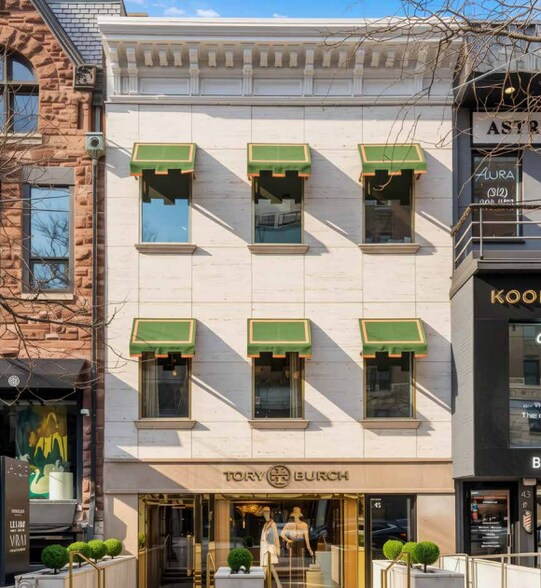 45 E Oak St, Chicago, IL à louer - Photo principale – Image 1 sur 6