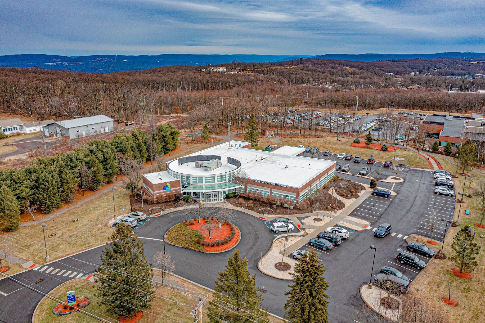 Lehigh Valley Health Network portefeuille de 8 biens à vendre sur LoopNet.fr Photo principale– Image 1 sur 9