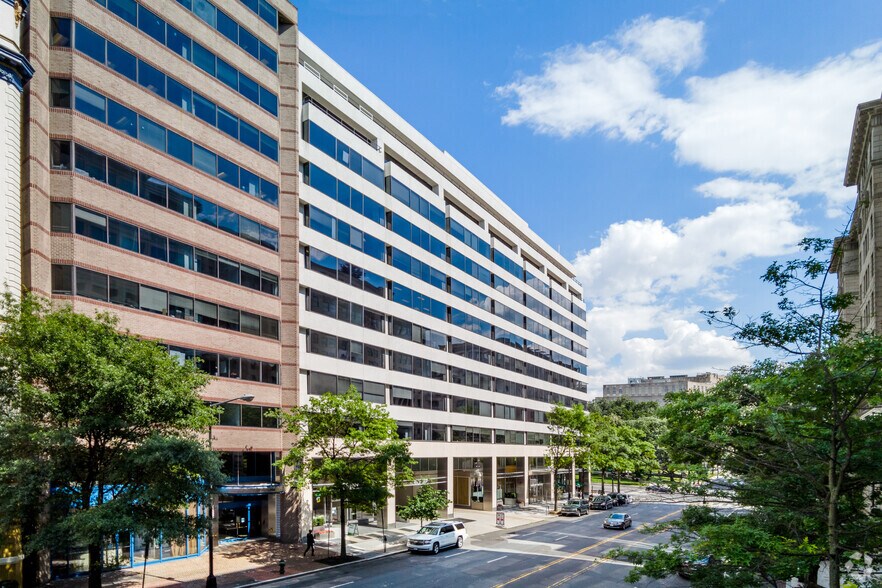 1015 15th St NW, Washington, DC à louer - Photo de l’immeuble – Image 2 sur 8