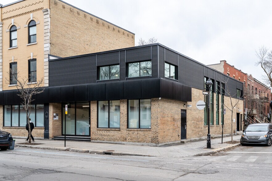 3955 Rue Saint-Jacques, Montréal, QC à louer - Photo de l’immeuble – Image 1 sur 7