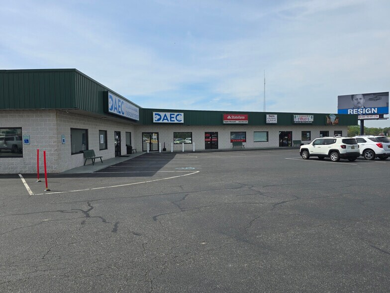 1502 E Lebanon Rd, Dover, DE à vendre - Photo de l’immeuble – Image 2 sur 4