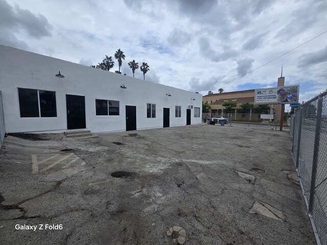 3739 W Slauson Ave, Los Angeles, CA à louer - Photo de l’immeuble – Image 2 sur 5