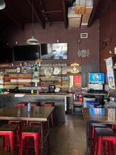 18600 NW 87th Ave, Miami, FL à louer Photo intérieure– Image 2 sur 14