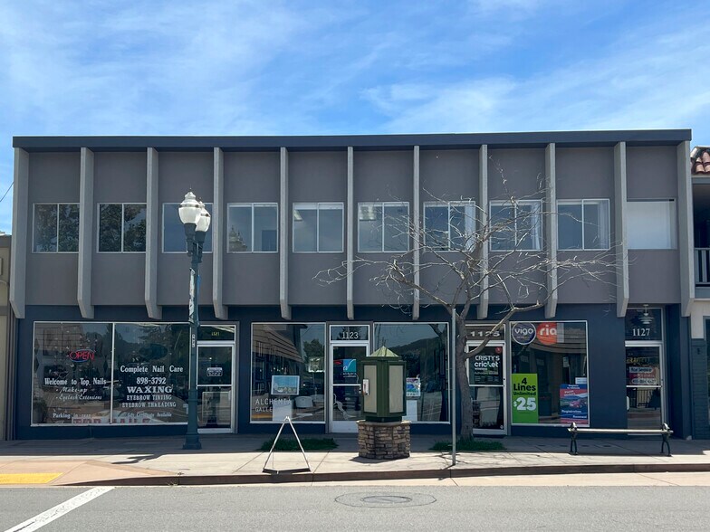 1121-1125 Grant Ave, Novato, CA à louer - Photo de l’immeuble – Image 1 sur 3