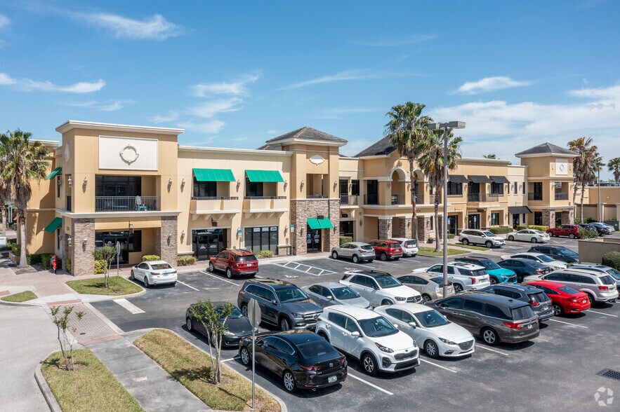 13574 Village Park Dr, Orlando, FL à louer - Photo de l’immeuble – Image 3 sur 6