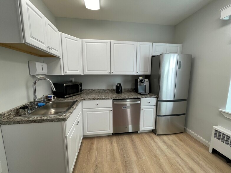 94 Pleasant St, Arlington, MA à louer - Photo intérieure – Image 2 sur 3