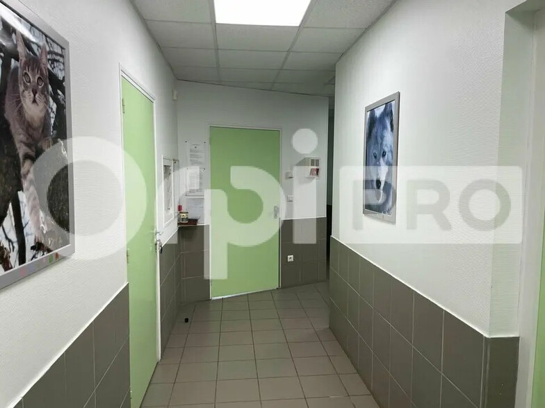 Local commercial dans Le Mée-sur-Seine à vendre - Photo de l’immeuble – Image 3 sur 6