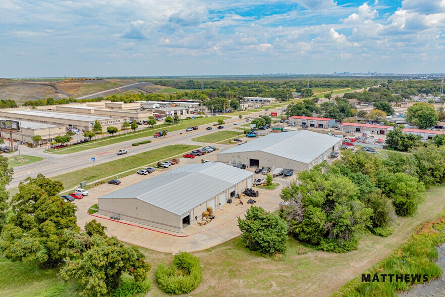 980 E State Highway 121, Lewisville, TX à vendre - Photo de l’immeuble – Image 1 sur 3