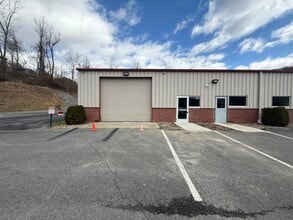 1200 Business Park Dr, Morgantown, WV à louer Photo intérieure– Image 1 sur 6
