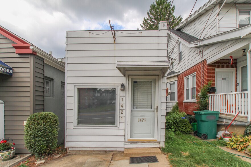 1421 Center St, Bethlehem, PA à louer - Photo de l’immeuble – Image 3 sur 5