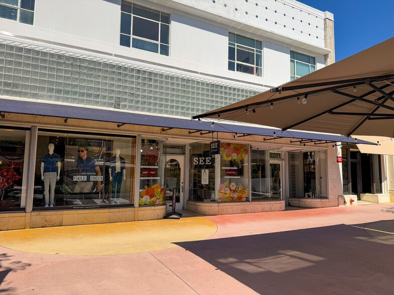 901-927 Lincoln Rd, Miami Beach, FL à louer - Photo de l’immeuble – Image 3 sur 12