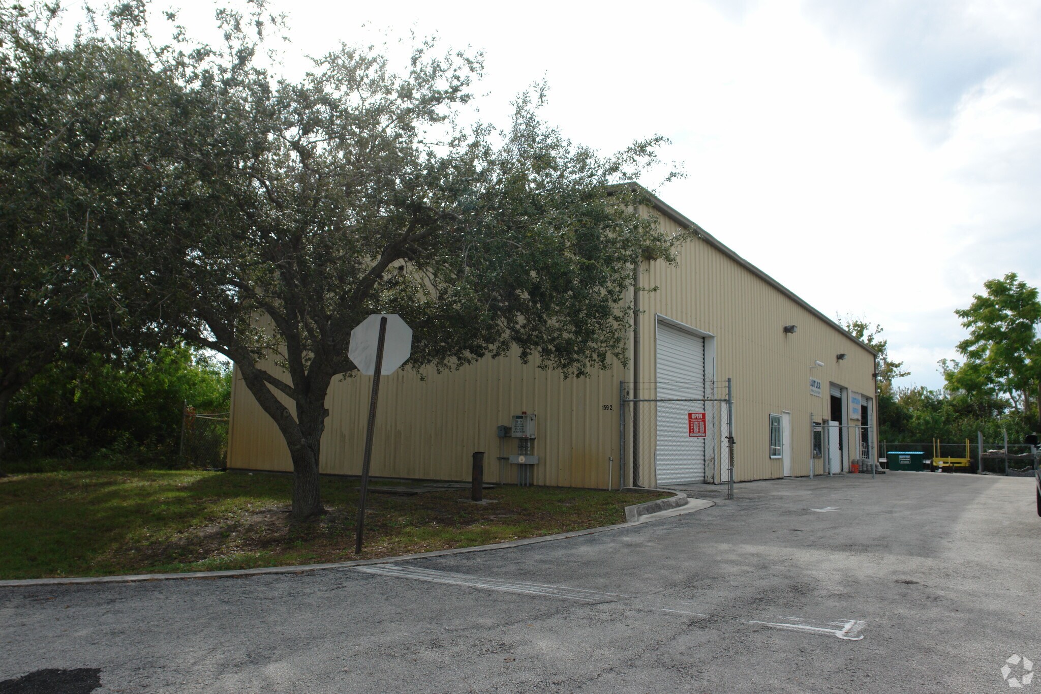 1592 SE South Niemeyer Cir, Port Saint Lucie, FL à louer Photo principale– Image 1 sur 3