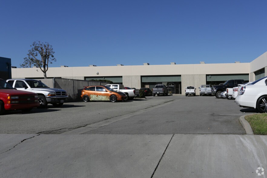 4774 Murrieta St, Chino, CA à louer - Photo de l’immeuble – Image 3 sur 8