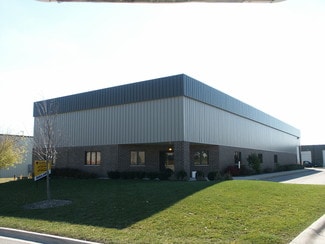 Plus de détails pour 345 Production Dr, South Elgin, IL - Industriel/Logistique à vendre
