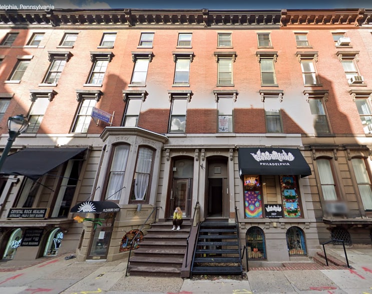 2037 Walnut St, Philadelphia, PA à louer - Photo de l’immeuble – Image 2 sur 10