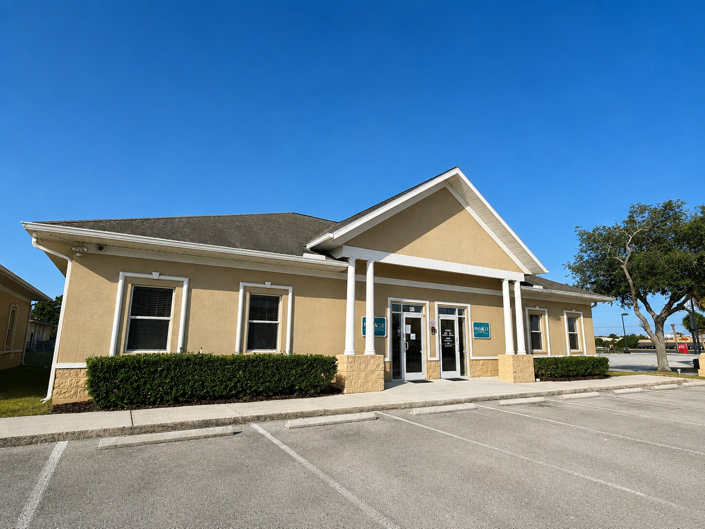 5282-5286 Applegate Dr, Spring Hill, FL à vendre Photo de l’immeuble– Image 1 sur 15