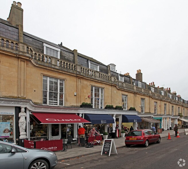 10-11 Montpellier Walk, Cheltenham à louer - Photo de l’immeuble – Image 3 sur 3