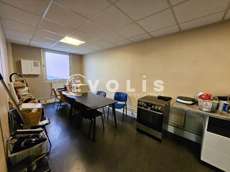 Bureau dans Cachan à louer - Photo intérieure – Image 2 sur 14