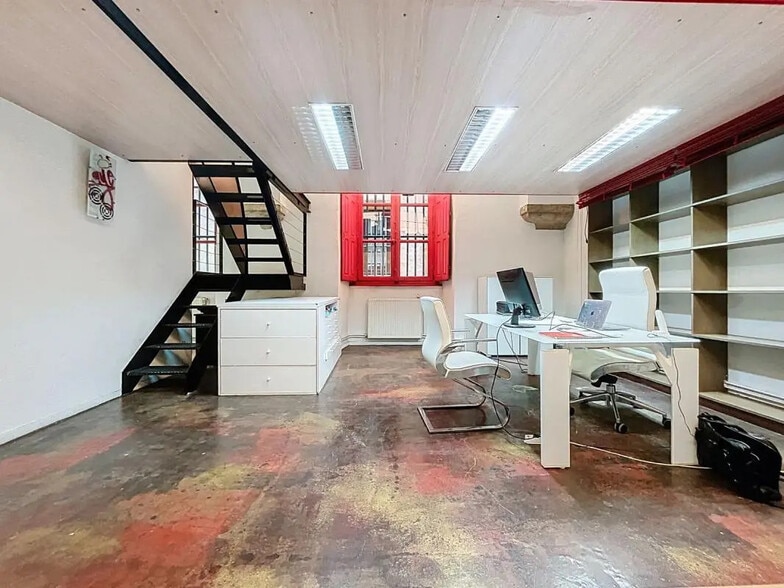 31 Rue Du Bat D'Argent, Lyon à louer - Photo de l’immeuble – Image 2 sur 12