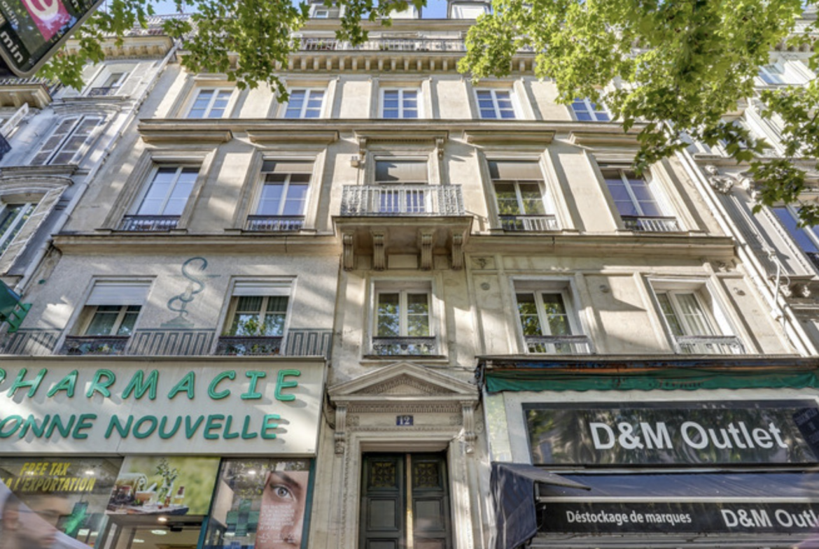 12 Boulevard De Bonne Nouvelle, Paris à louer Photo de l’immeuble– Image 1 sur 9