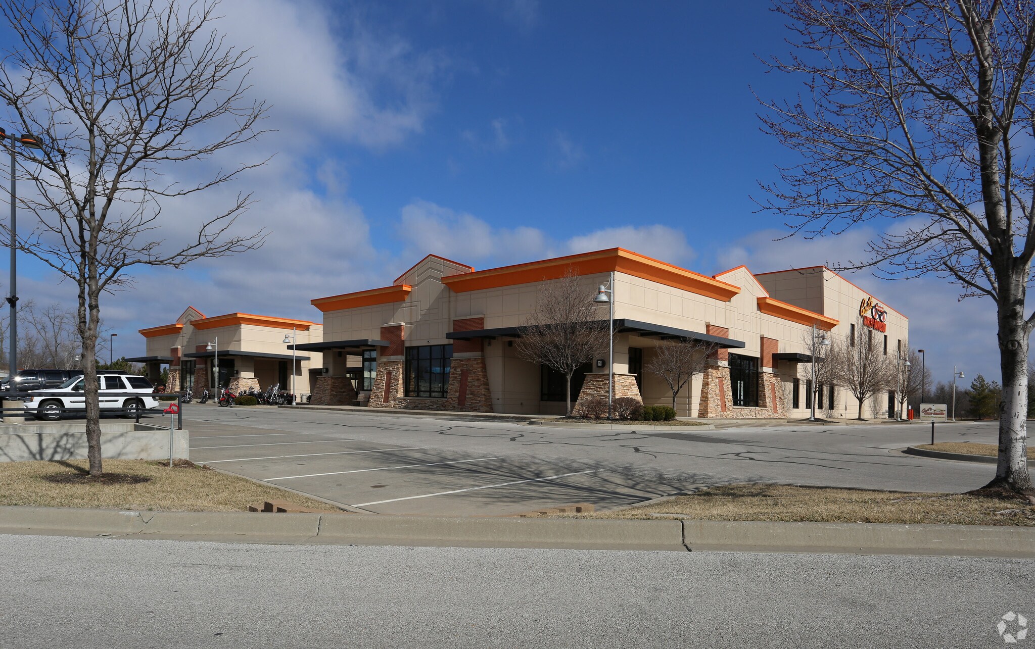 5900 Mo-150 Hwy, Grandview, MO à louer Photo principale– Image 1 sur 24