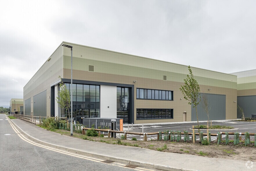 Indurent Park, Chippenham à louer - Photo principale – Image 2 sur 7
