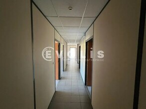 50 Rue Du Mollaret, Saint-Quentin-Fallavier à vendre Photo intérieure– Image 2 sur 7